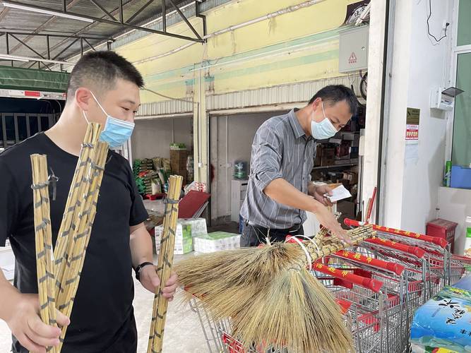 脚踏实地，用心服务 社区工作中的寄卖服务实践